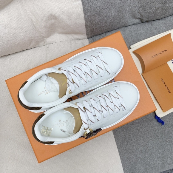 👑👑Louis Vuitton Nice sneakers 👟👟 - Picture 6 of 9